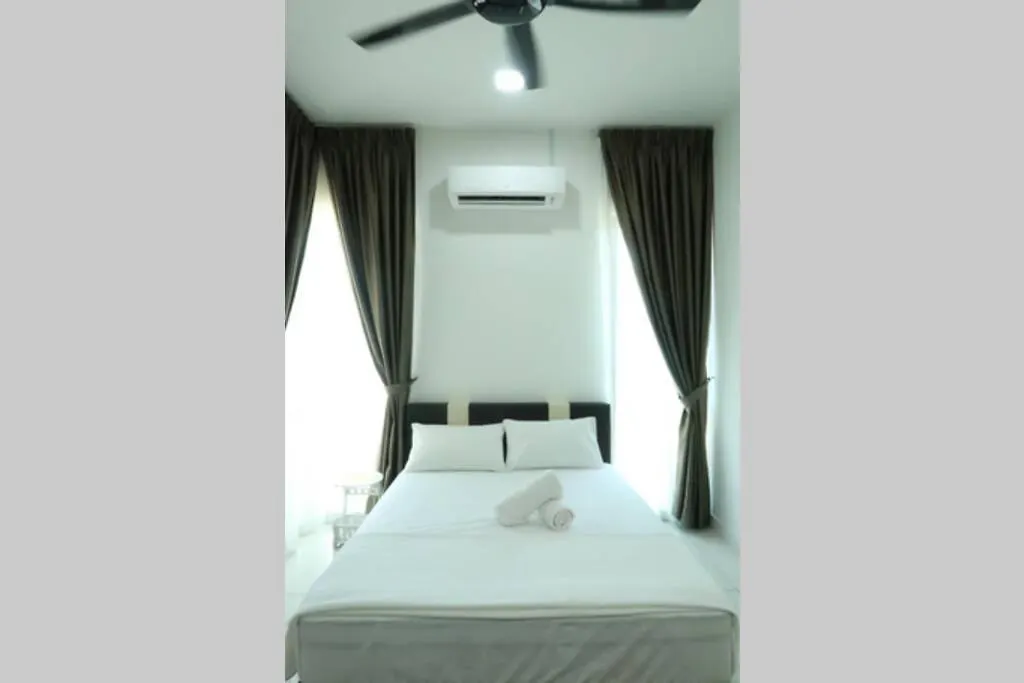Promo Private Luxurious Nilai Vacation Home 0*,