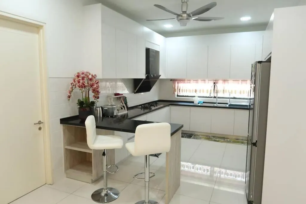 Promo Private Luxurious Nilai Vacation Home Villa